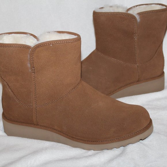 NIB UGG MINI SUEDE SHEARLING LINED WEDGE CLASSIC SLIM BOOTS CHESTNUT - Picture 6 of 10